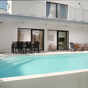 Villa Infinity Pool San, Divšići